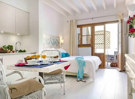 アパートホテル Staycatalina Boutique 4*